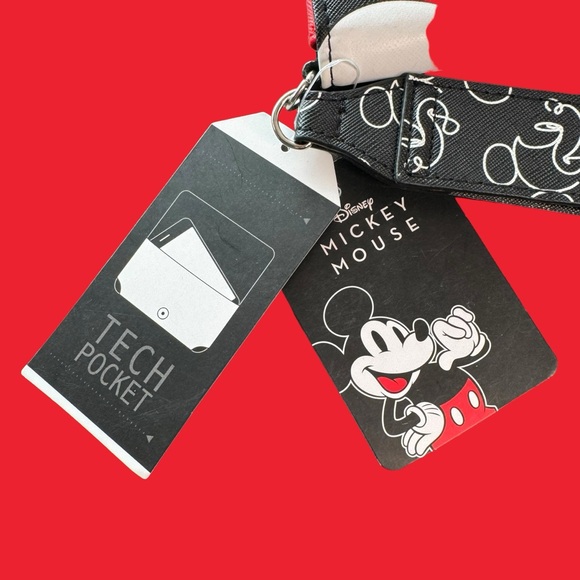 Bioworld Disney Mickey Mouse Wristlet Tech Wallet - Picture 8 of 15